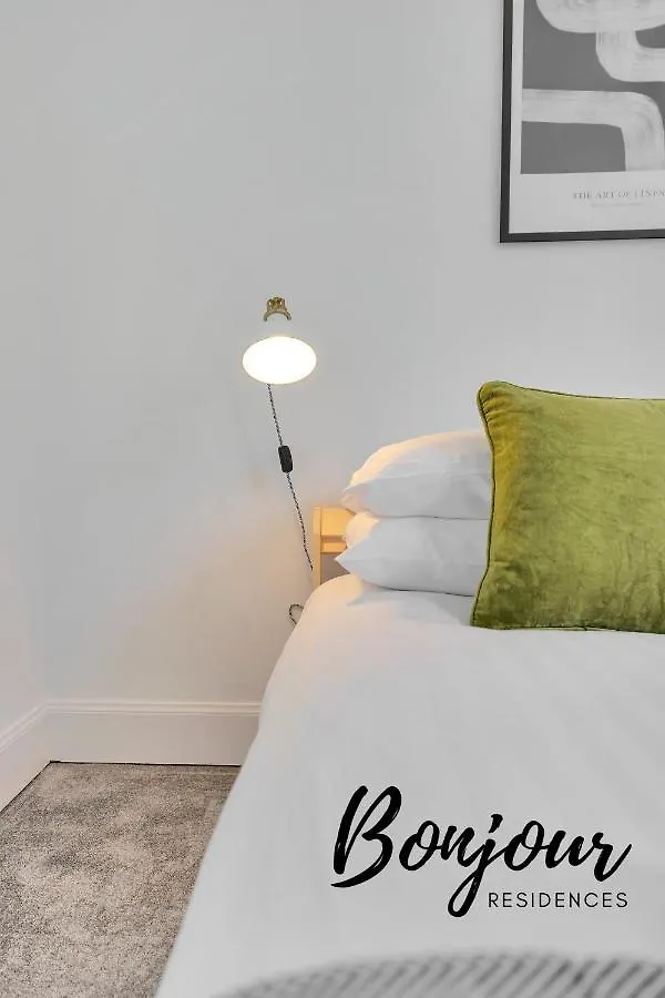 Charming 2Br-1Ba By Bonjour Residences Edinburgh 0*,