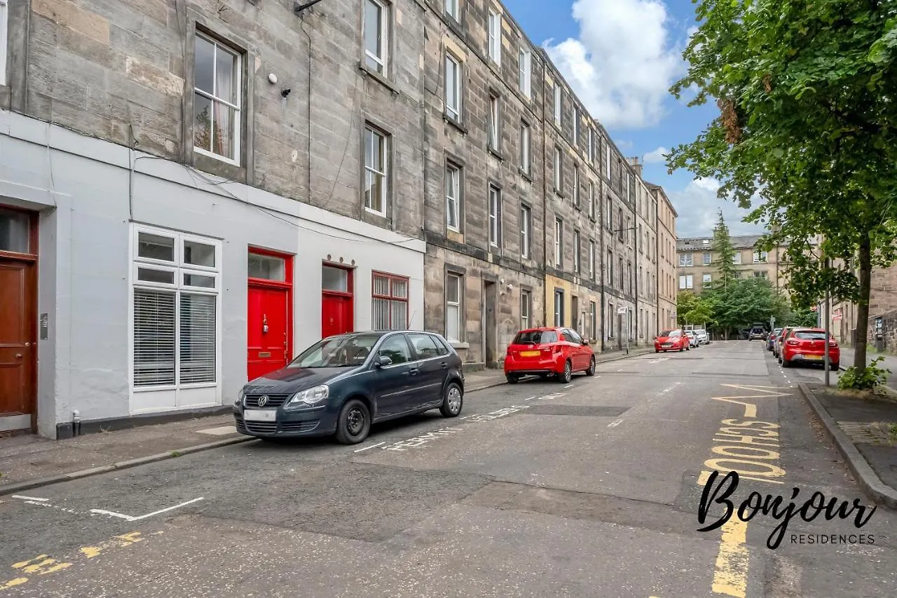Charming 2Br-1Ba By Bonjour Residences Edinburgh 0*,