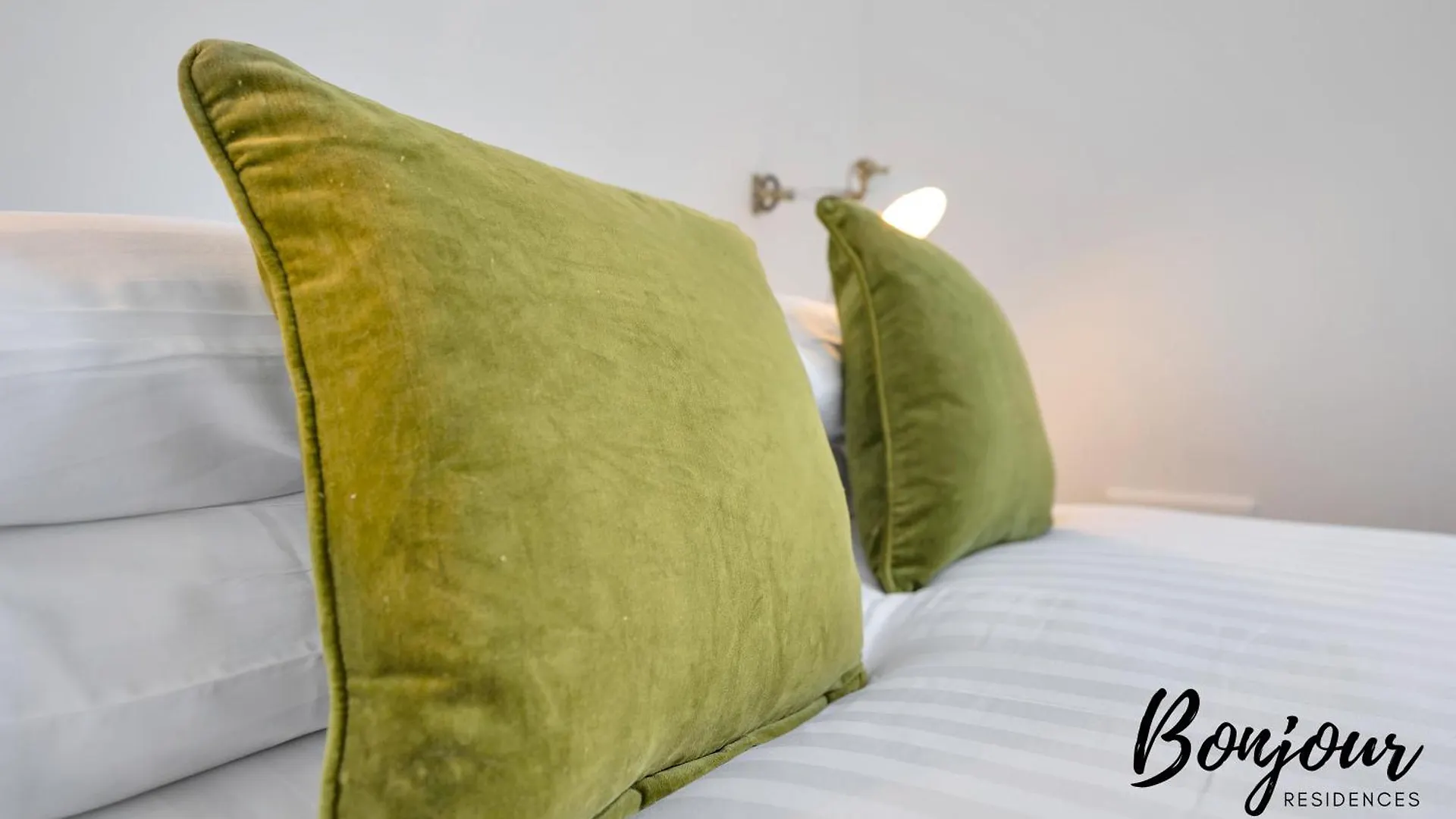 Charming 2Br-1Ba By Bonjour Residences Edinburgh 0*,  United Kingdom